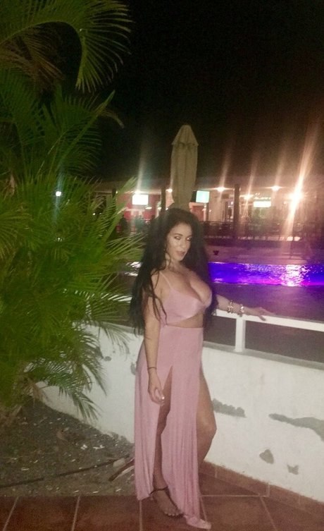 Foto di nudo di fuga di OnlyFans di Kelly Louise Sheridan