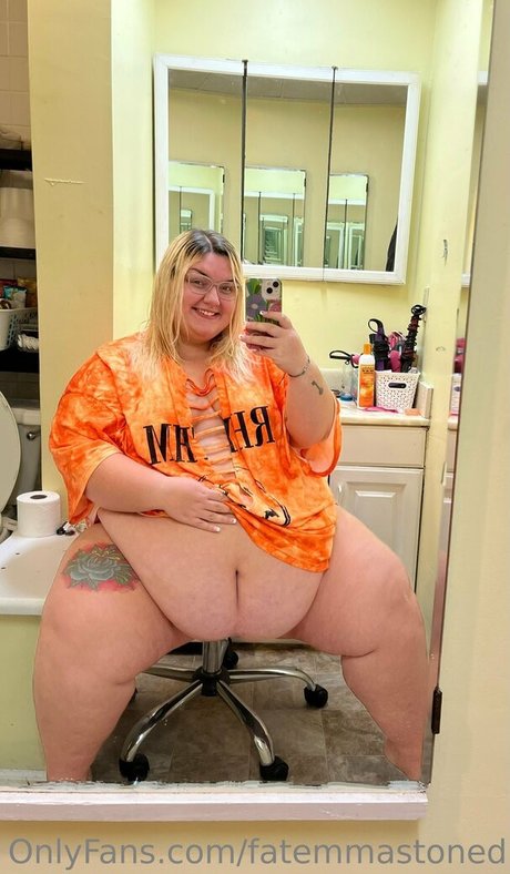 Foto di nudo di fuga di OnlyFans di Ssbbwemma
