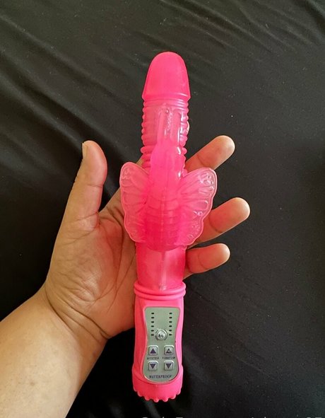 Foto di nudo di fuga di OnlyFans di Alazey05