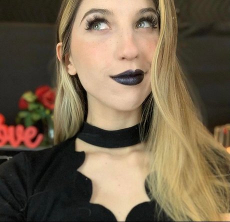 FrivolousFox ASMR