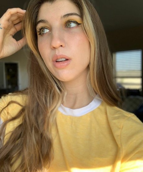 FrivolousFox ASMR