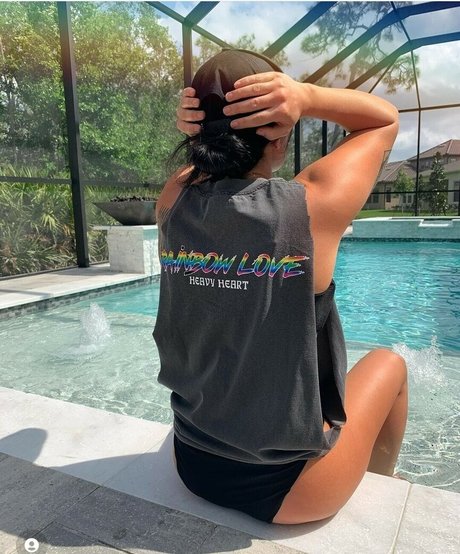 Sonya Deville