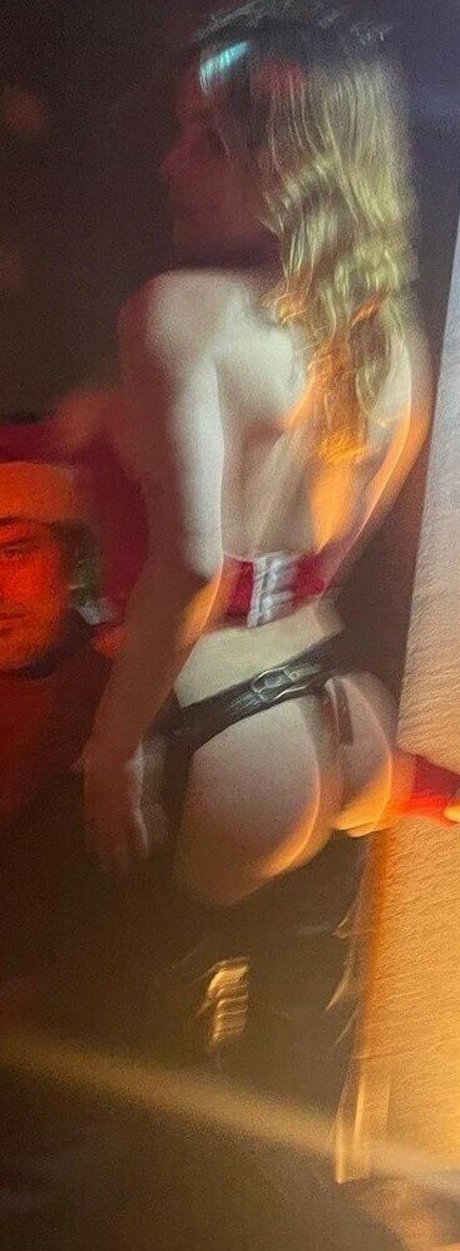 Foto di nudo di fuga di OnlyFans di Alexis G Zall