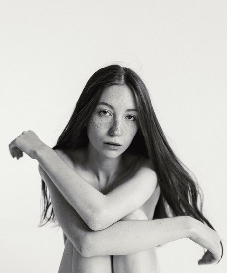 Foto di nudo di fuga di OnlyFans di Ulyana Lupin
