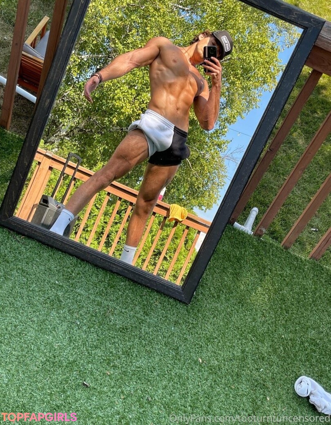 Foto di nudo di fuga di OnlyFans di Tooturntuncensored #12 Foto di nudo di fuga di OnlyFans di Tooturntuncensored #12