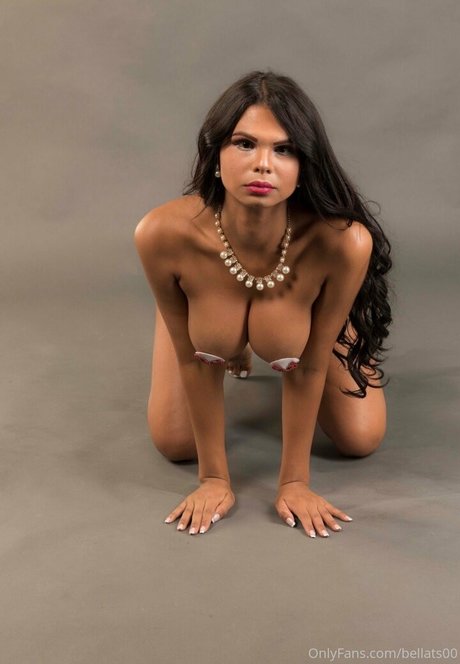 Foto di nudo di fuga di OnlyFans di Bellapussy25