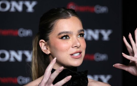 Hailee Steinfeld