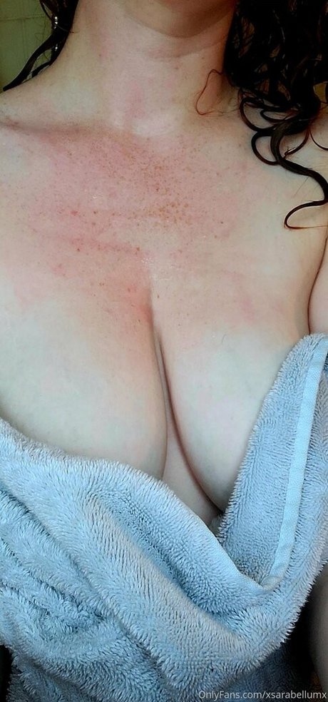Foto di nudo di fuga di OnlyFans di Xsarabellumx