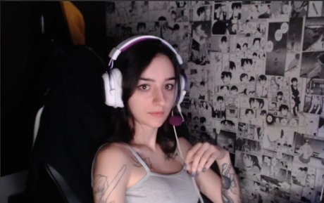 Foto di nudo di fuga di OnlyFans di Leticia Caputi