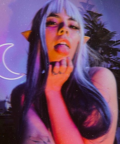 Luna Bloom