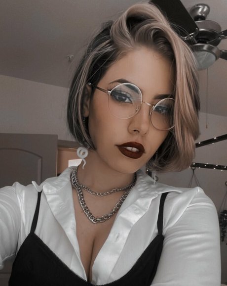 Luna Bloom