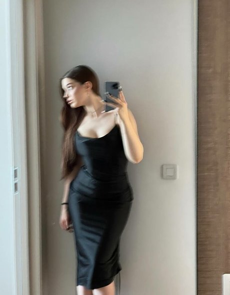 Foto di nudo di fuga di OnlyFans di Akyuliych