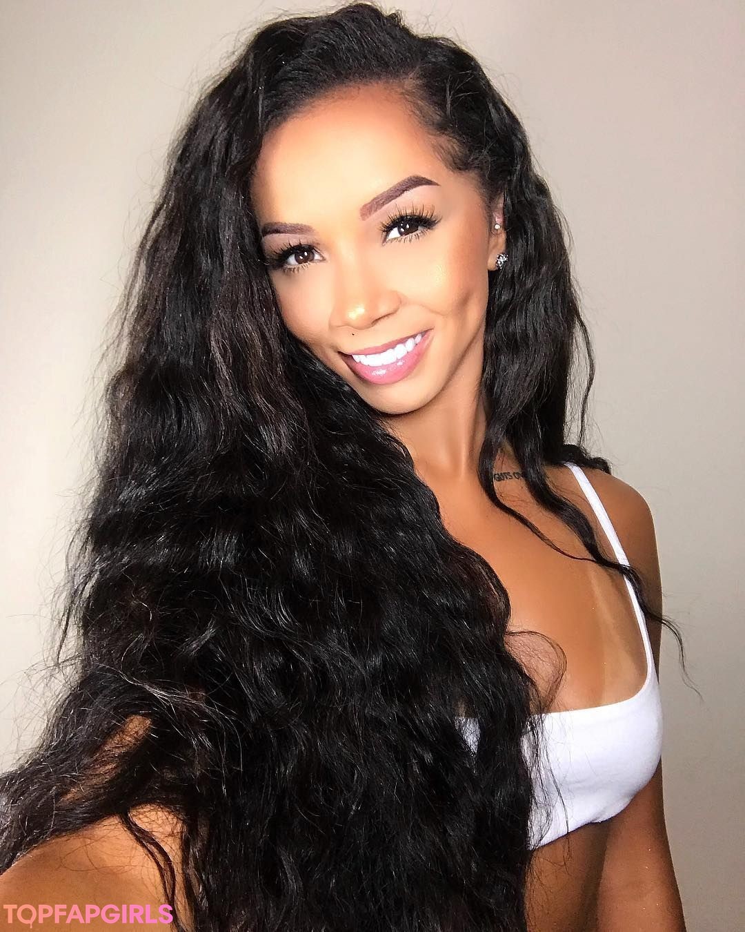 Foto di nudo di fuga di OnlyFans di Brittany Renner #1105