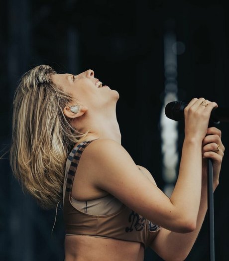 Aurora Aksnes