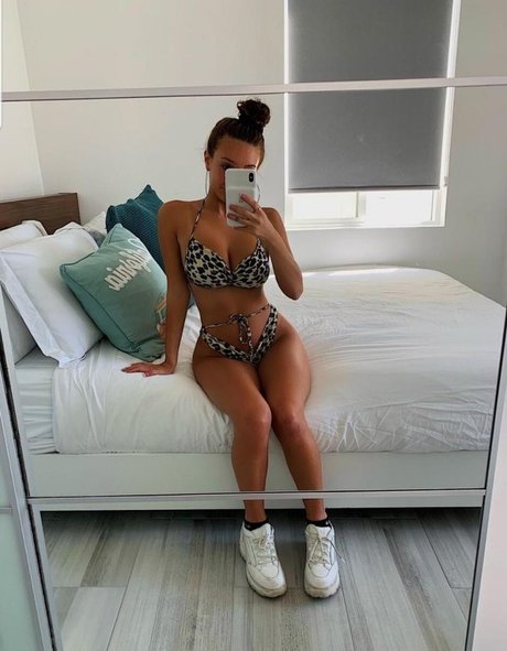 Foto di nudo di fuga di OnlyFans di Taylor Alesia