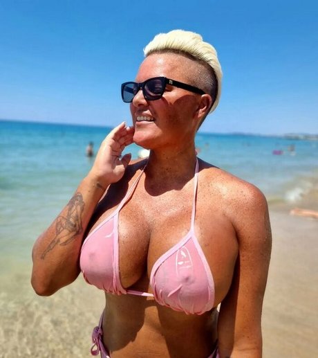 Foto di nudo di fuga di OnlyFans di Carro Oberg