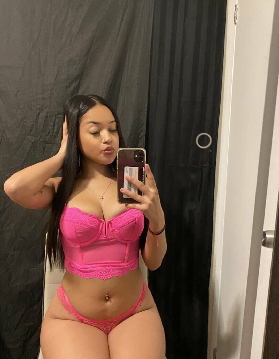 Foto di nudo di fuga di OnlyFans di Keilaniixxx #2 Foto di nudo di fuga di OnlyFans di Keilaniixxx #2