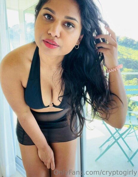 Foto di nudo di fuga di OnlyFans di Miss Patel