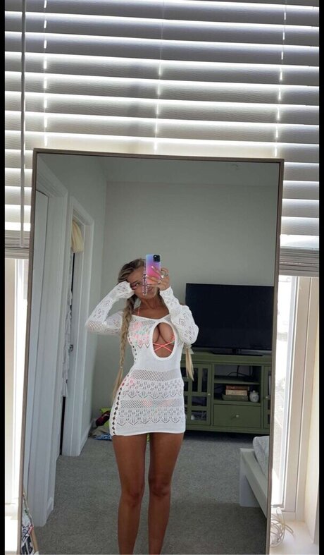 Madeline Hope  Hadelinemope