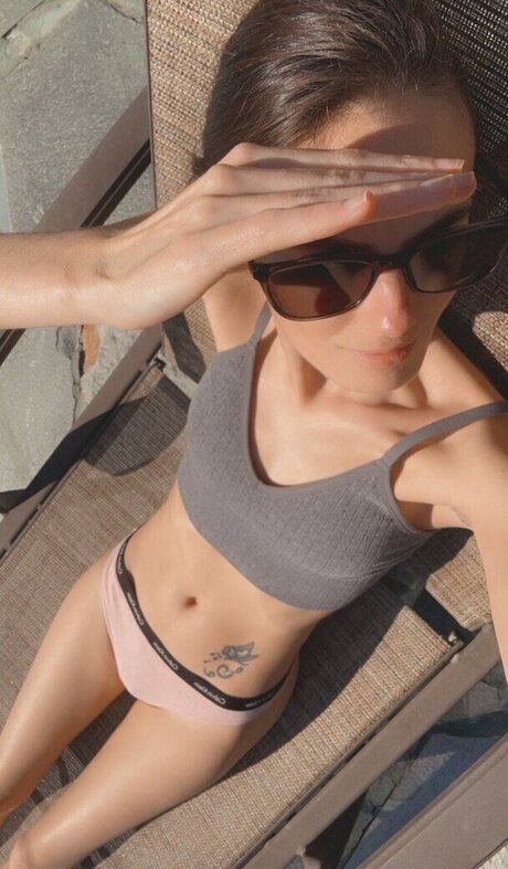 Foto di nudo di fuga di OnlyFans di Amishbetsy