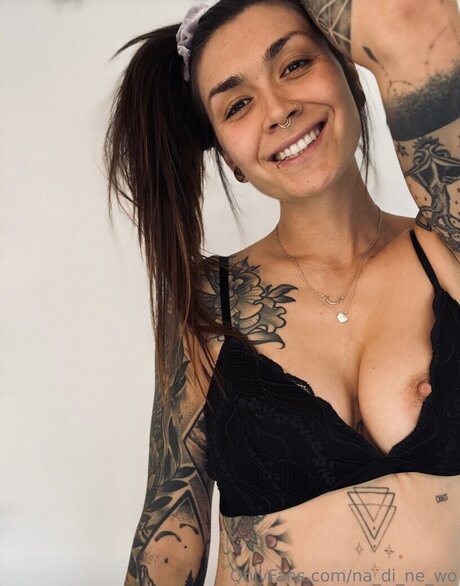 Foto di nudo di fuga di OnlyFans di Nadine Wolfgruber