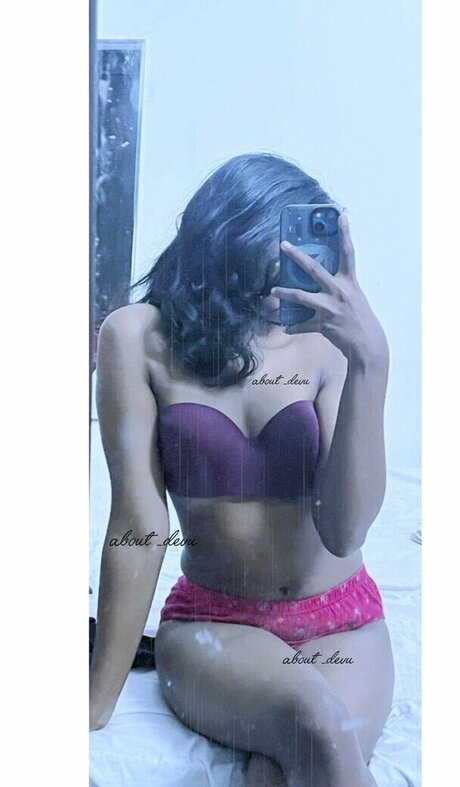 Foto di nudo di fuga di OnlyFans di Kalikoottkaran