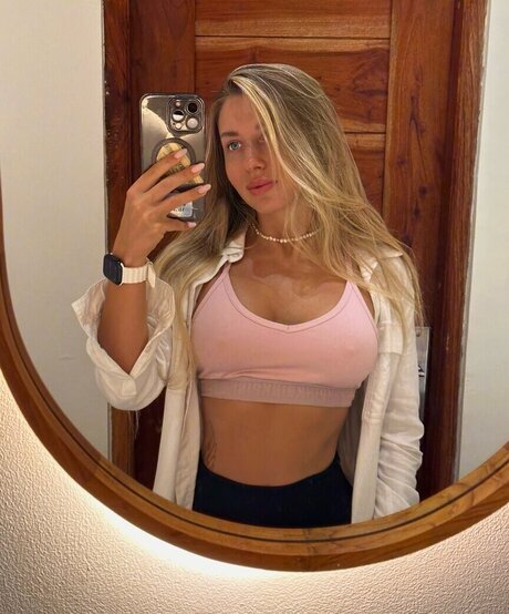 Foto di nudo di fuga di OnlyFans di Alina Cherepanova