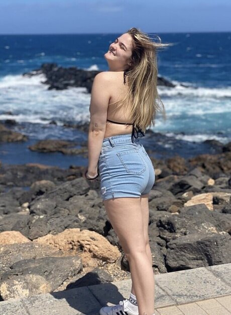 Foto di nudo di fuga di OnlyFans di Mondwika