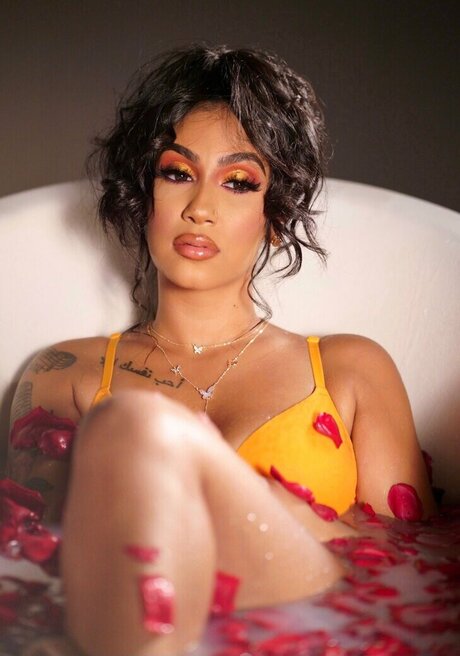 Queen Najia