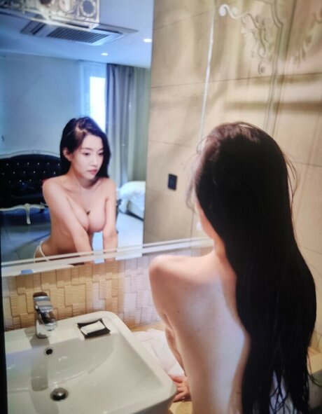 Foto di nudo di fuga di OnlyFans di Barehana