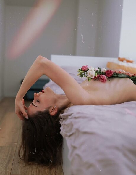 Foto di nudo di fuga di OnlyFans di Alinadln