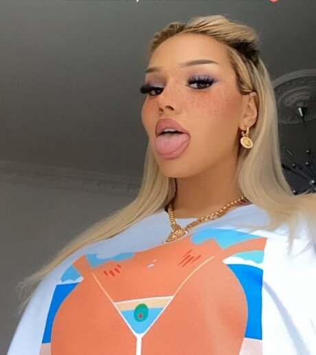 Shirin David