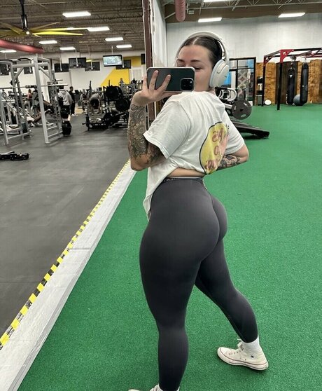 Foto di nudo di fuga di OnlyFans di Hopemfnoe