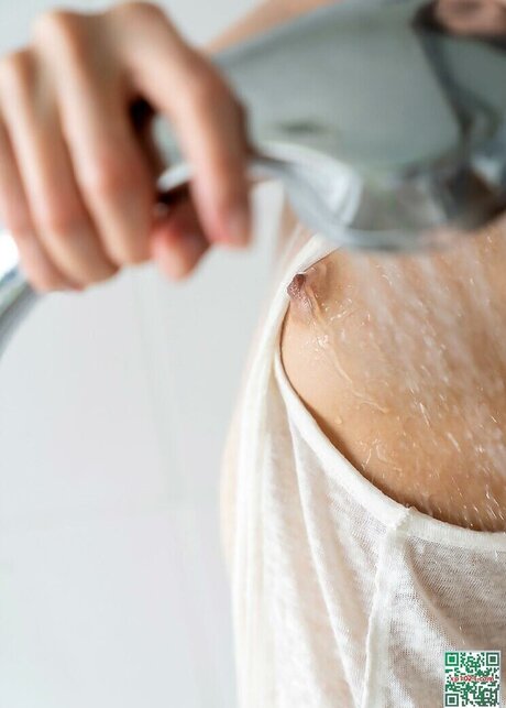 Yamagishi Aika 山岸逢花