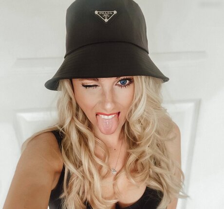 Foto di nudo di fuga di OnlyFans di Jacqueline Sparrow