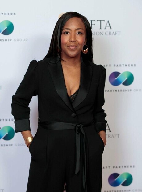 Celebrity Guilty Pleasures & Underrated Women