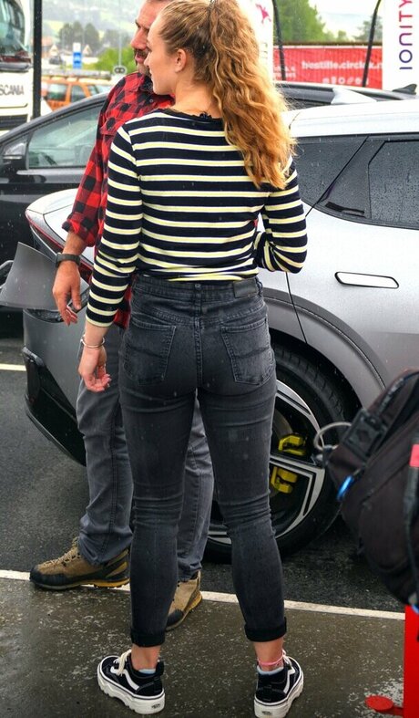 Celebrity Guilty Pleasures & Underrated Women