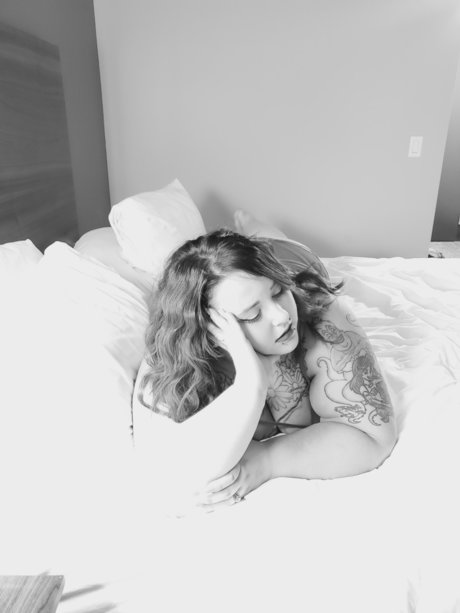 Foto di nudo di fuga di OnlyFans di Ladybrat666