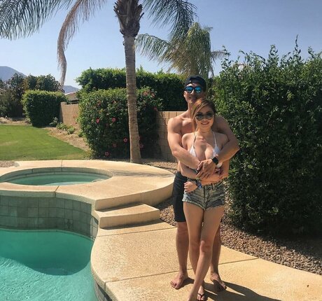 Foto di nudo di fuga di OnlyFans di Maggie Sin
