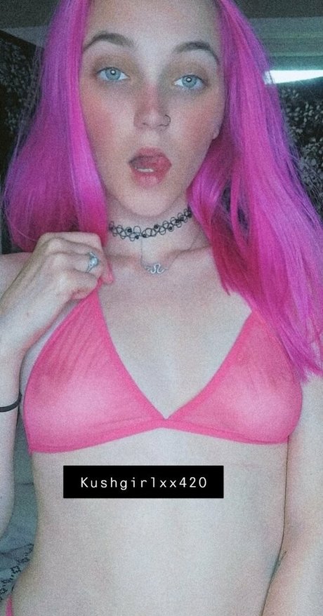 Foto di nudo di fuga di OnlyFans di Kushgirlxxfree