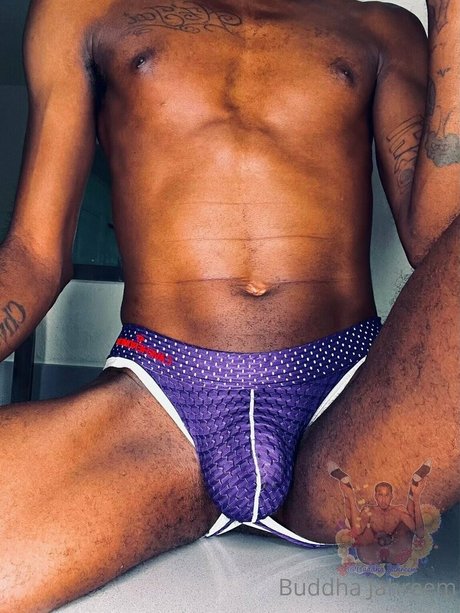 Foto di nudo di fuga di OnlyFans di Buddhajahreem