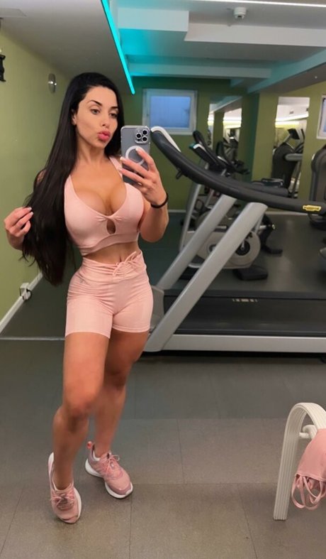 Foto di nudo di fuga di OnlyFans di Luiza Marcato