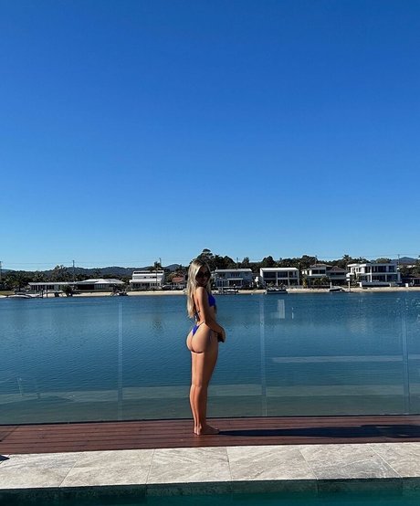Foto di nudo di fuga di OnlyFans di Olivia Prosser