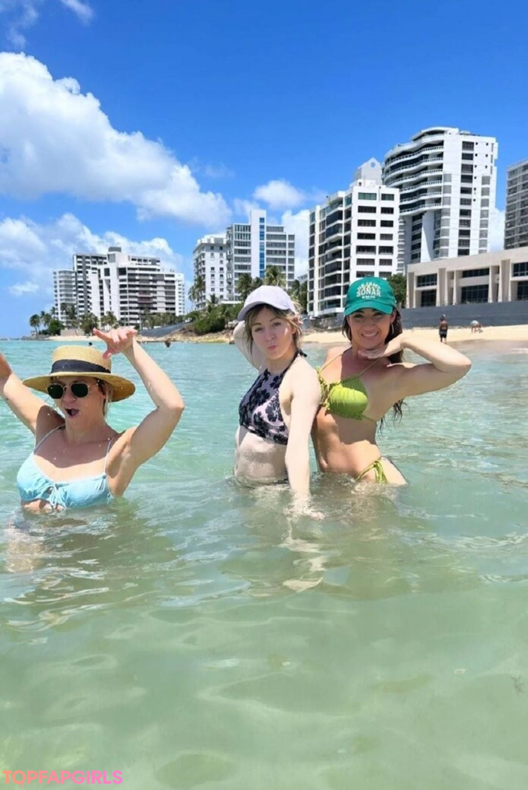 Foto di nudo di fuga di OnlyFans di Lindsey Stirling #141 Foto di nudo di fuga di OnlyFans di Lindsey Stirling #141