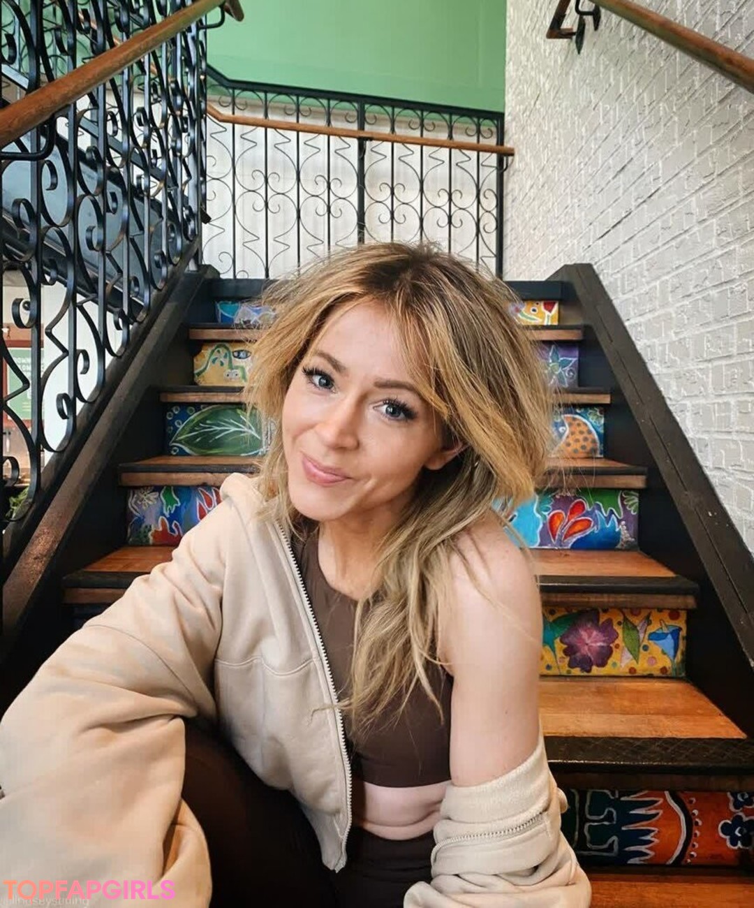 Foto di nudo di fuga di OnlyFans di Lindsey Stirling #35 Foto di nudo di fuga di OnlyFans di Lindsey Stirling #35