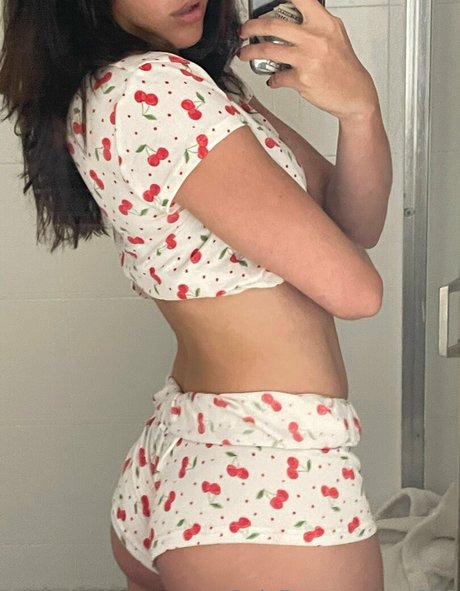 Foto di nudo di fuga di OnlyFans di Cielo