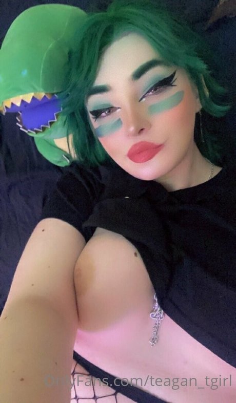 Foto di nudo di fuga di OnlyFans di Teagantgirl