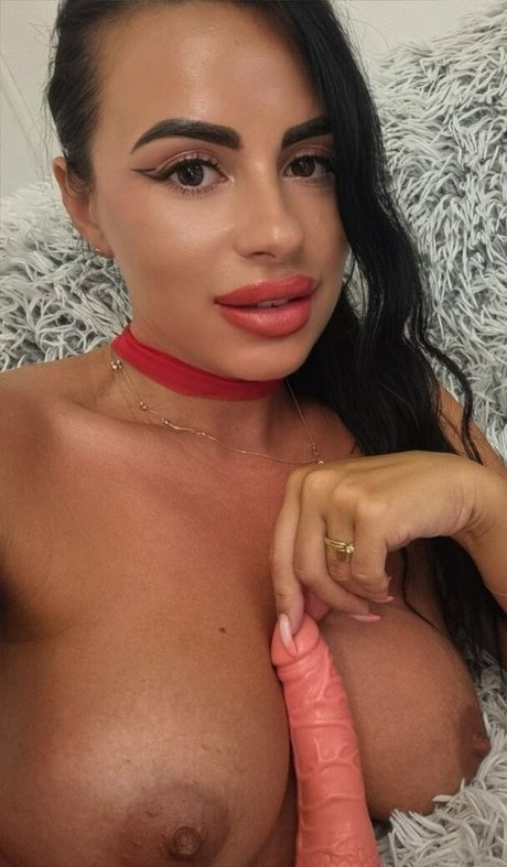 Foto di nudo di fuga di OnlyFans di Xthisistara