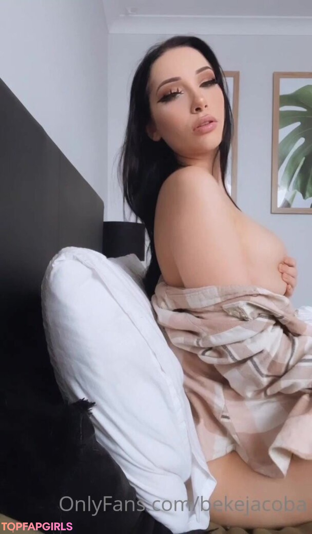 Foto di nudo di fuga di OnlyFans di Beke Jacoba #168 Foto di nudo di fuga di OnlyFans di Beke Jacoba #168