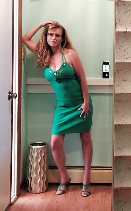 Foto di nudo di fuga di OnlyFans di Lanarn